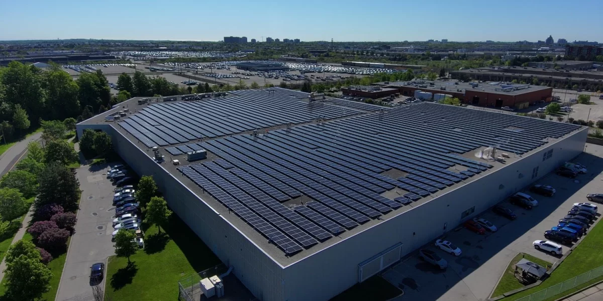 TGR Flat Roof  2123.28 kWp   3932 Modules at 5° tilt angle